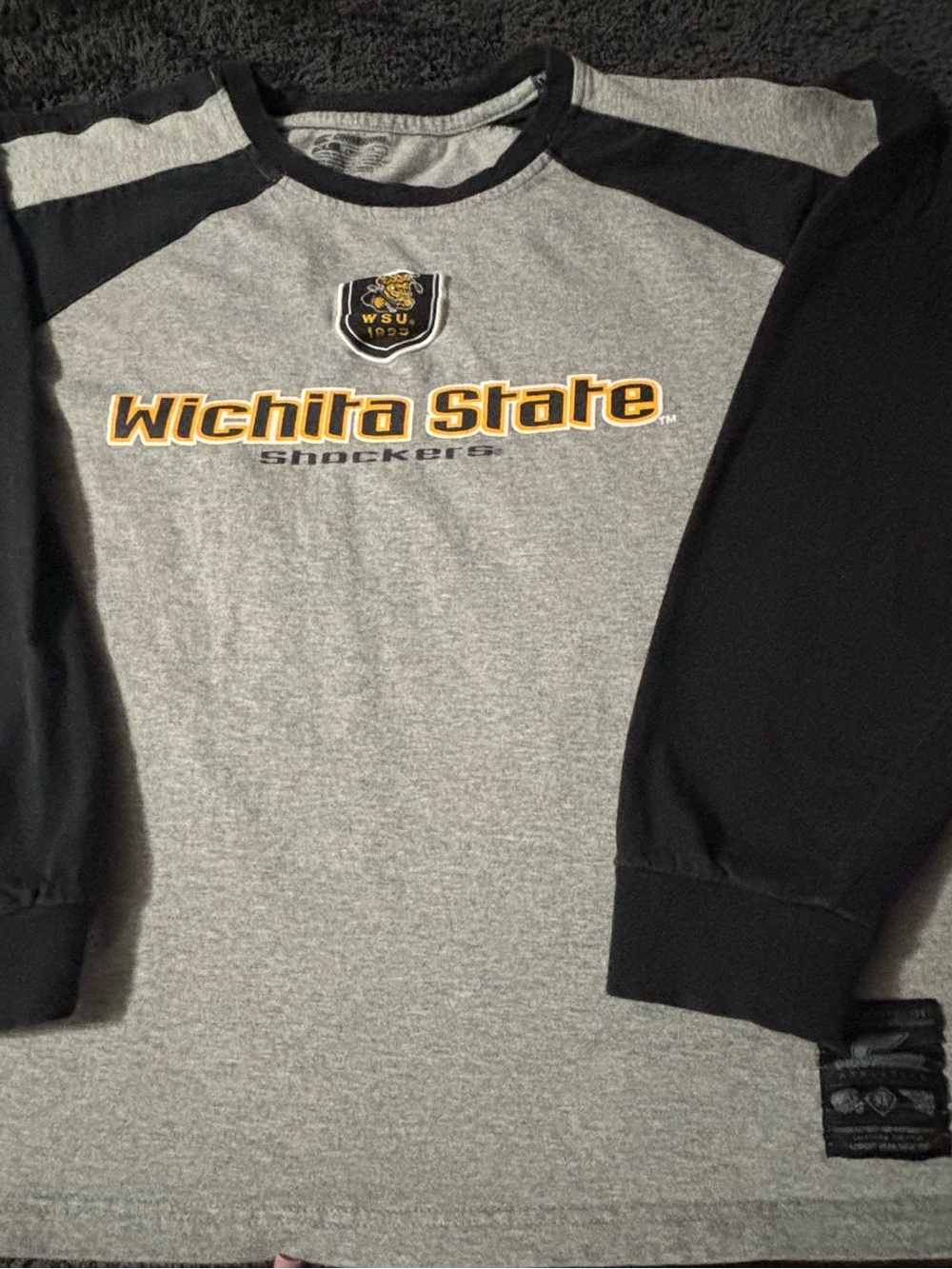 Colosseum Gray and Black Long-Sleeve Raglan Kids Tee